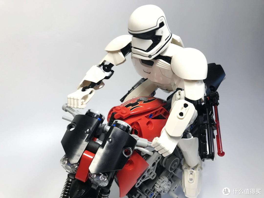 LEGO 乐高 拼拼乐 篇169：最佳摩托骑手 75114 第一秩序暴风兵 First Order Stormtrooper