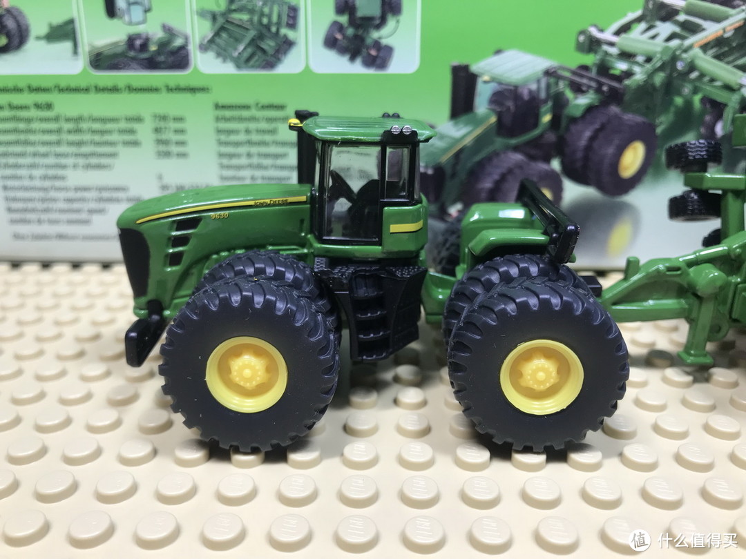 SIKU 仕高 1:87 合金模型 SKUC 1856 八轮重型拖拉机 John Deere 9630