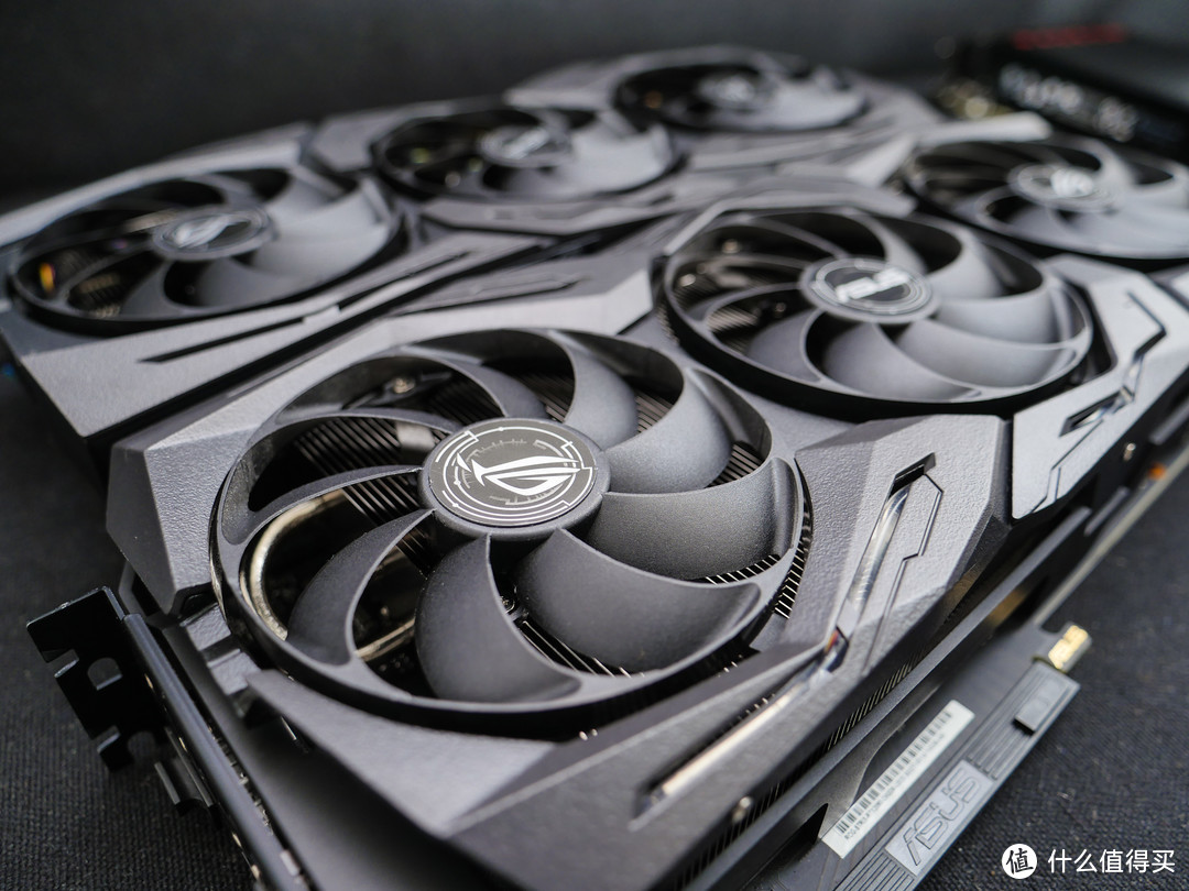 玩家国度图灵旗舰：华硕ROG STRIX RTX2080Ti 对比测试