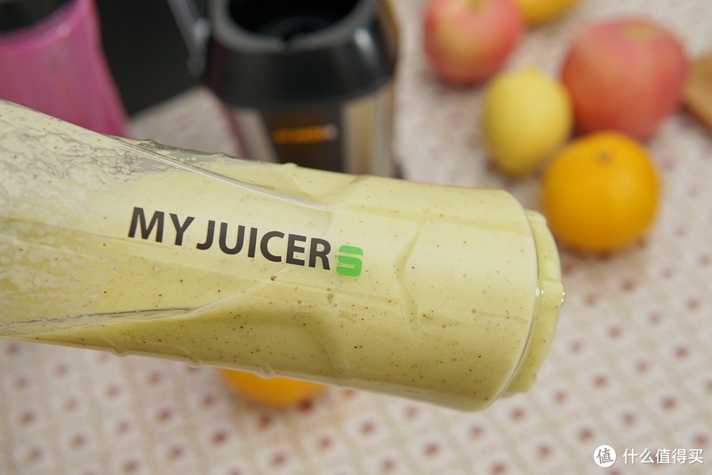 只需10秒钟，新鲜水果喝起来—MY JUICER S果汁机