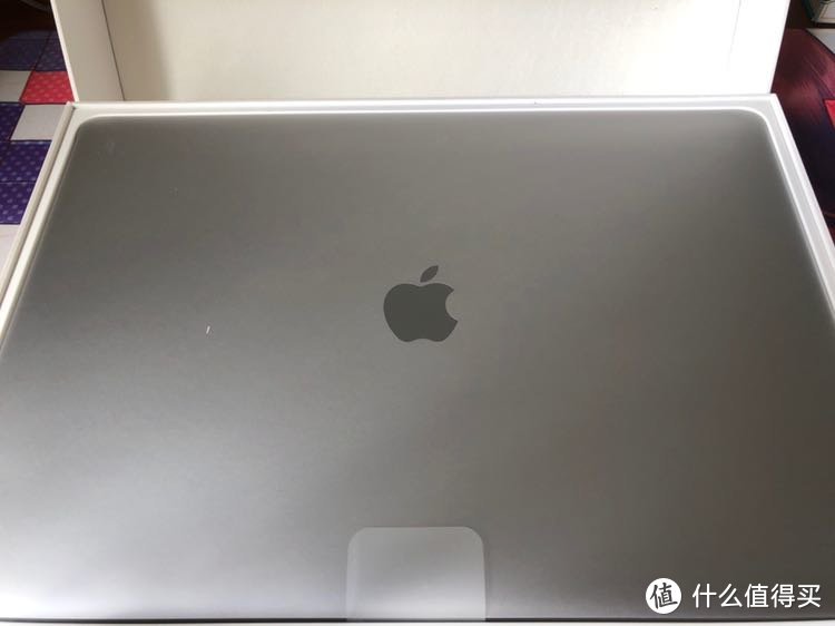 MacBook Pro 2018 15寸 乞丐版 开箱体验报告