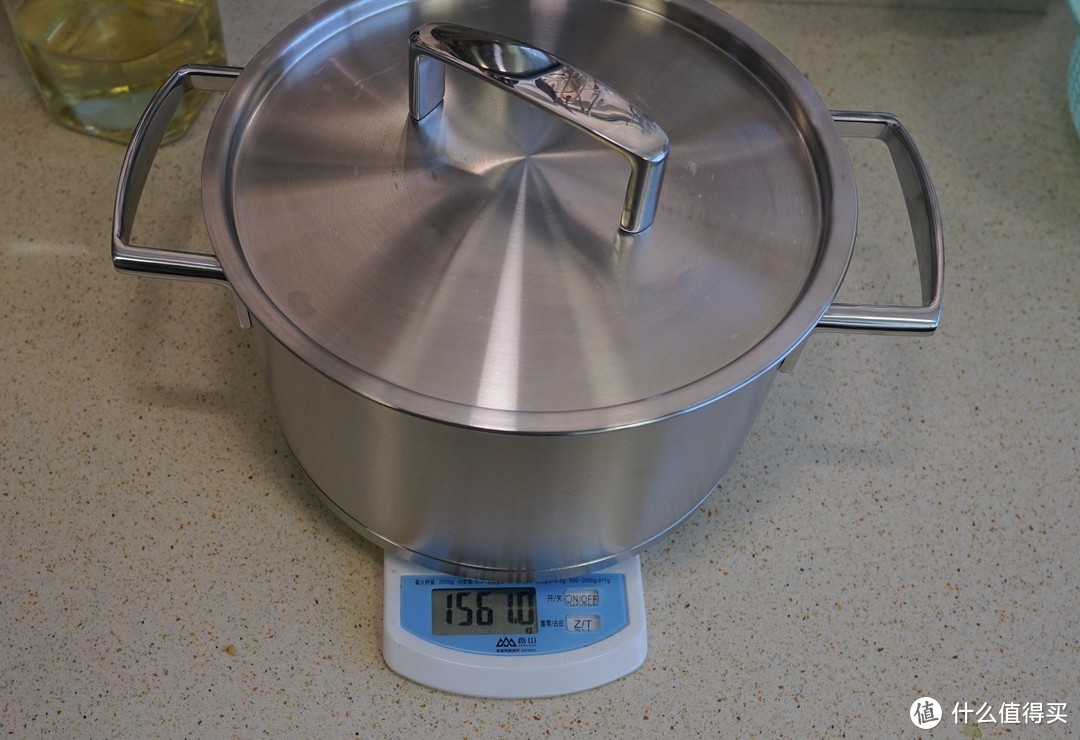  锅重1.56kg 比较适中