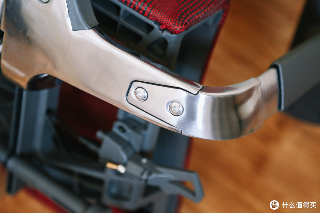 当工学椅遇上智能化：保友 POFIT 智能人体工学椅消费者报告