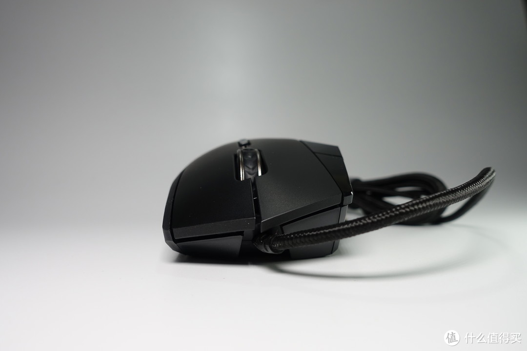 一个有意思的鼠标：雷柏VT900