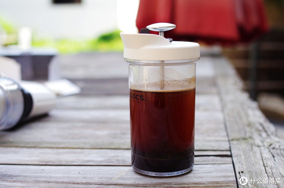 国庆的户外游也来一杯现磨咖啡吧—爱路客锂电磨豆机/咖啡壶套装