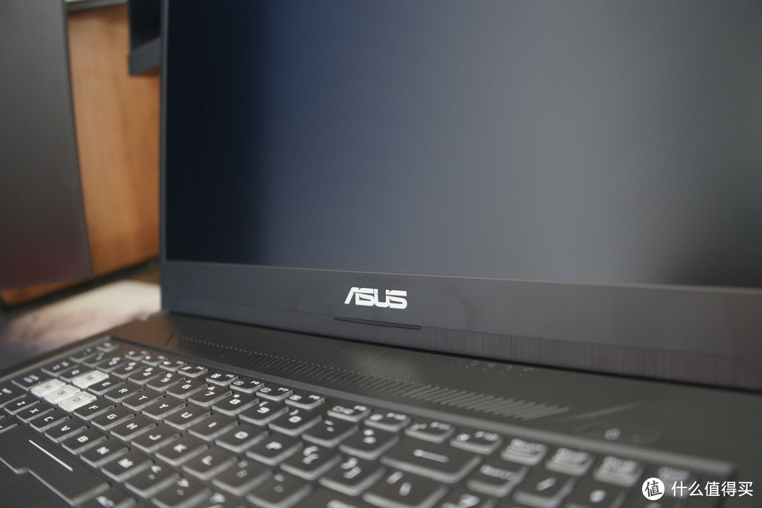 万元笔记本初体验：ASUS 华硕 飞行堡垒6 Plus评测