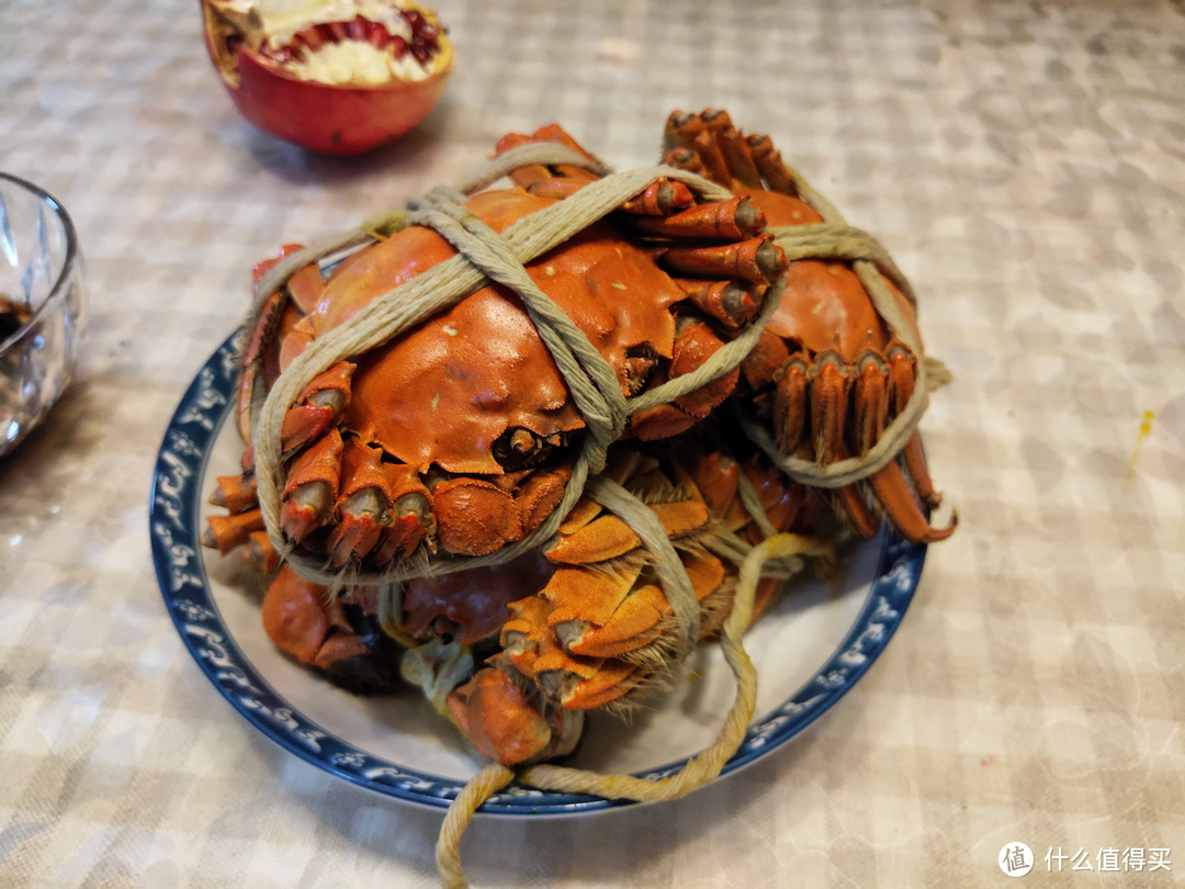 大妈请客吃螃蟹，晒一晒今锦上阳澄湖大闸蟹