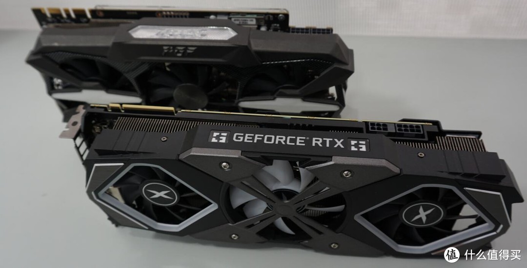 前代卡皇还能再战十年？显卡PK GAINWARD 耕升2080炫光OC VS ZOTAC 索泰1080Ti