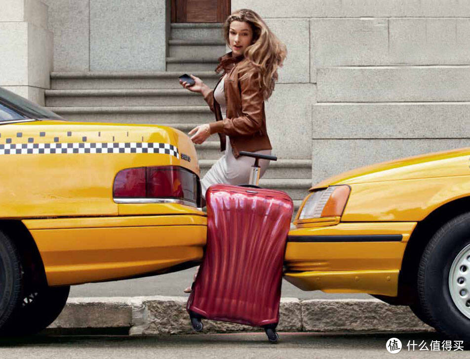 LV、Rimowa、新秀丽对决：谁是最好的登机拉杆行李箱？