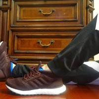 秋日里的一抹枫叶红——adidas阿迪达斯UltraBOOST All Terrain男士跑鞋