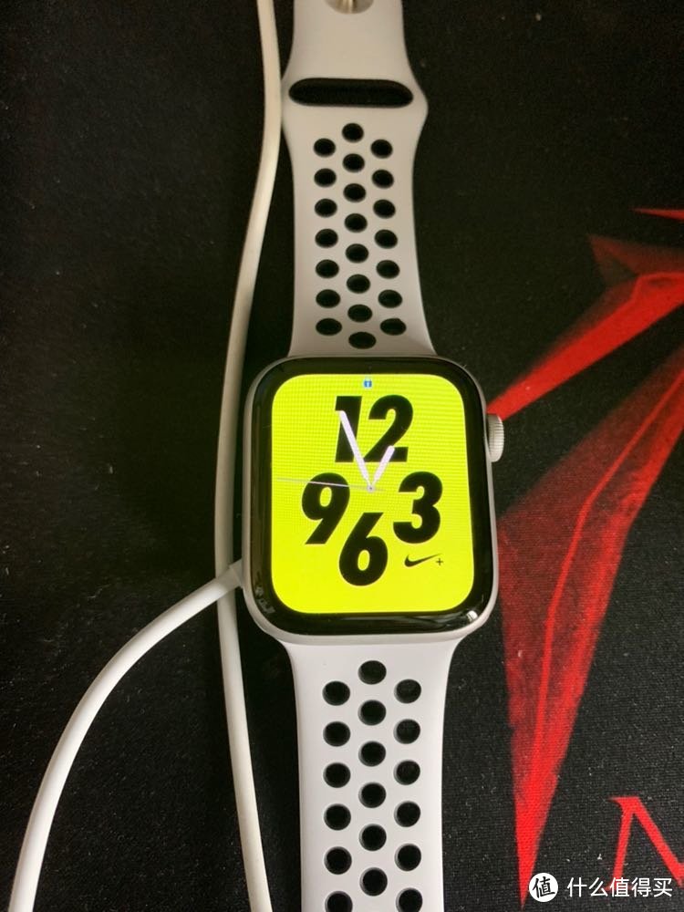 apple watch4 nike+版值得买首发开箱