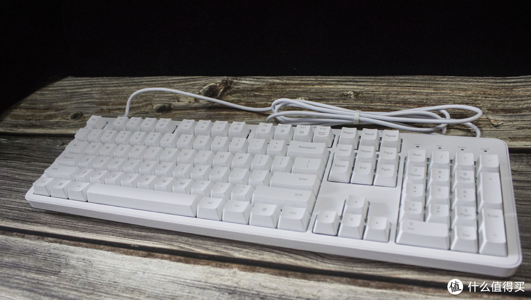 不走常路做回自己，悦米MK06机械键盘104Cherry版