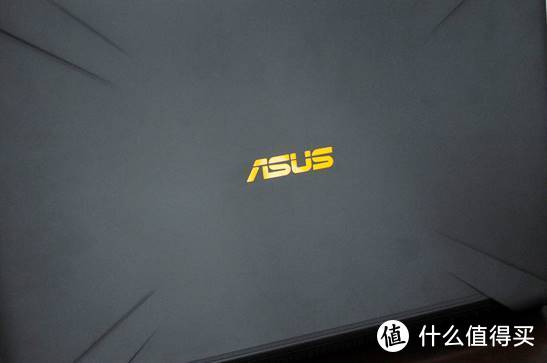 高帧吃鸡秘密武器：ASUS 华硕飞行堡垒6 PLUS体验