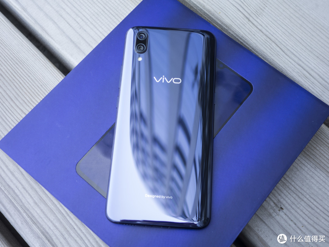 有颜值、有特点，全面而不追求极致性能的选择：vivo X23 智能手机