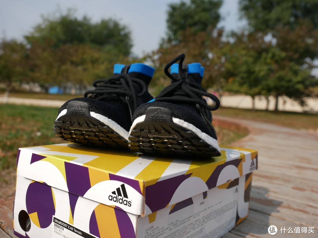 阿迪Boost*级跑鞋系列，UltraBOOST X All Terrain时髦（到飞起）