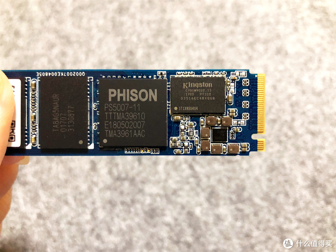 联想 Lenovo 拯救者 SL700 512GB NVMe 固态硬盘使用体验