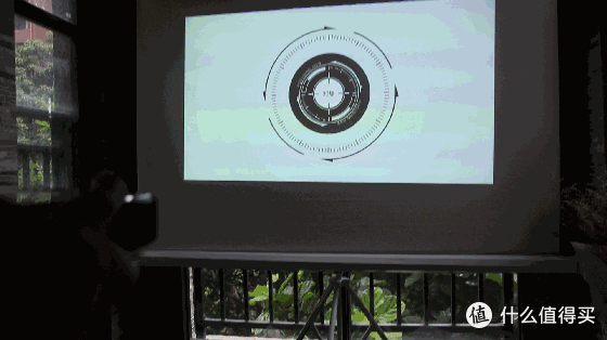 玩转坚果E9智能投影，多场景体验智能生活很有趣