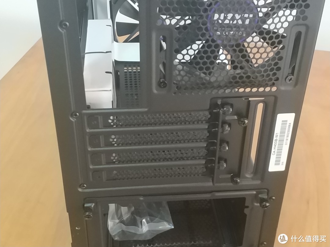 M-ATX主板和M-ATX机箱更配哦—NZXT H400开箱