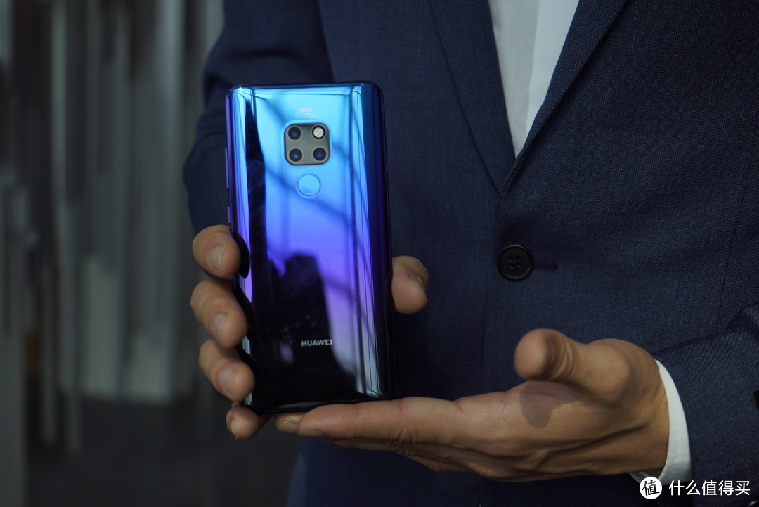 4000万徕卡三摄、智慧新高度：HUAWEI 华为 Mate 20、Mate 20 Pro、Mate 20 X 国行版发布