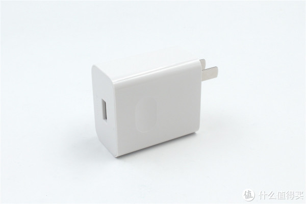 支持40W SuperCharge,华为Mate 20 Pro标配充