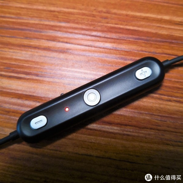 红色指示灯