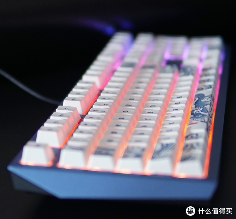 设计源于纹身 Ducky 狗年限定机械键盘体验