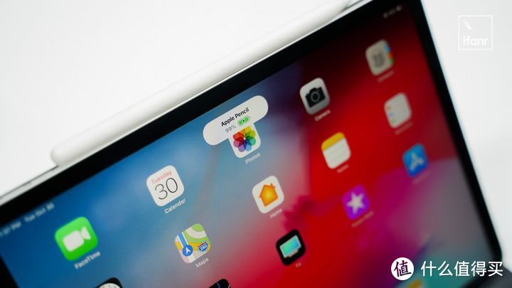 新 iPad Pro 现场上手：它所有的更新，都在照顾「笔记本」的体验