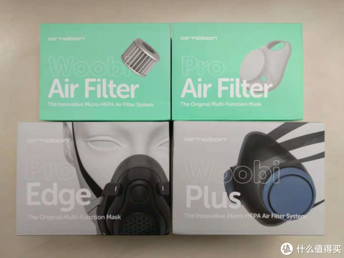 成人适用的两款呼吸面罩，分别是Airmotion  Pro Edge 和 Airmotion  Woobi PLUS。