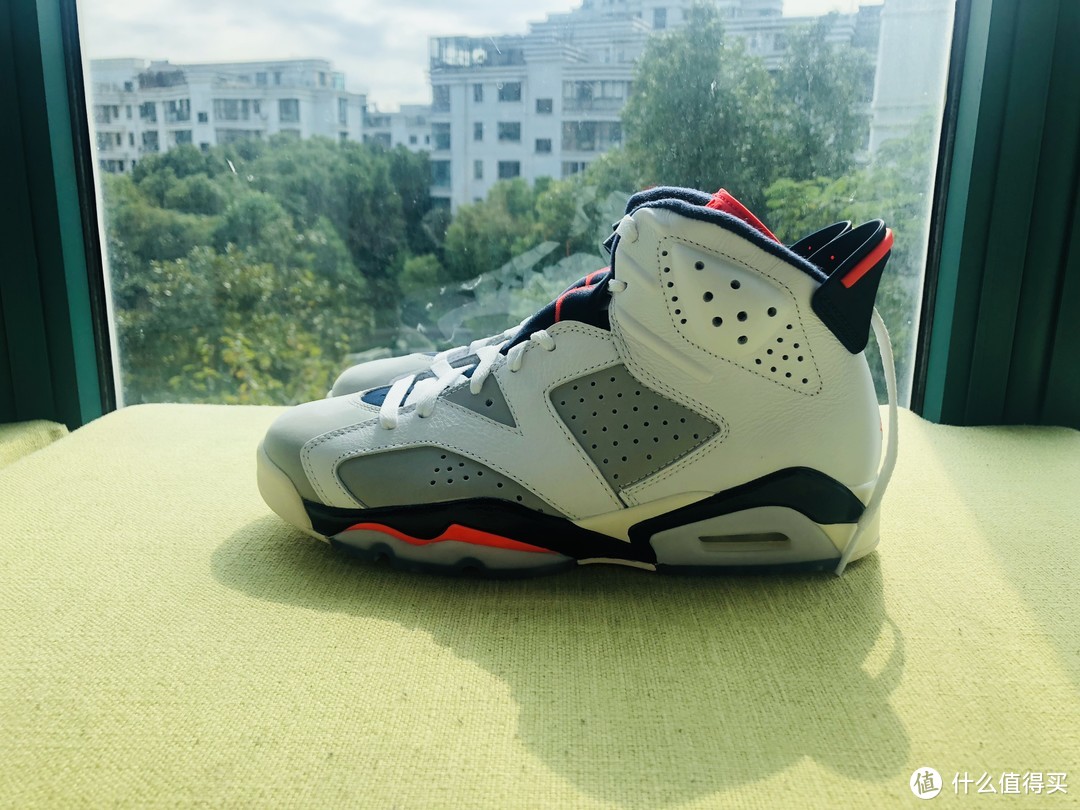 这做旧的氧化黄，没想到上脚还挺好看—AIR JORDAN 6 手稿