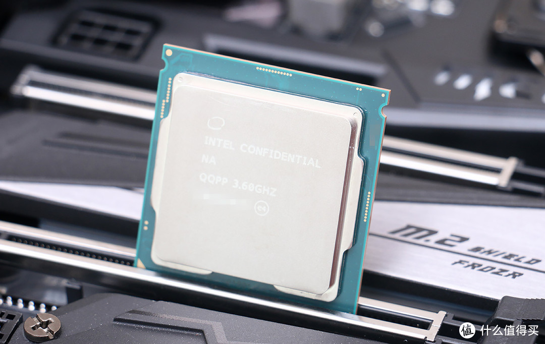 你今天“神超”了吗？微星 MEG Z390 GODLIKE 主板 + Intel i9-9900K CPU 上手玩