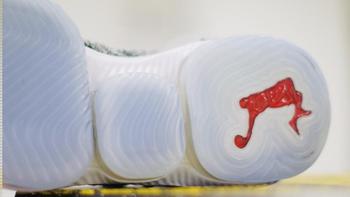 Nike Lebron 16球鞋外观展示(配色|中底|大底)