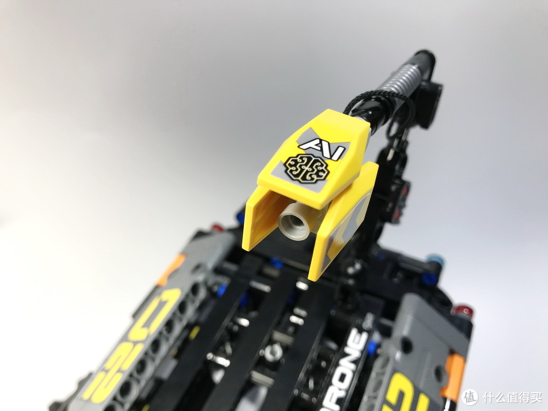 LEGO 乐高 拼拼乐 篇176：未来与现代的结合：42081 沃尔沃 ZEUX 概念式装载机