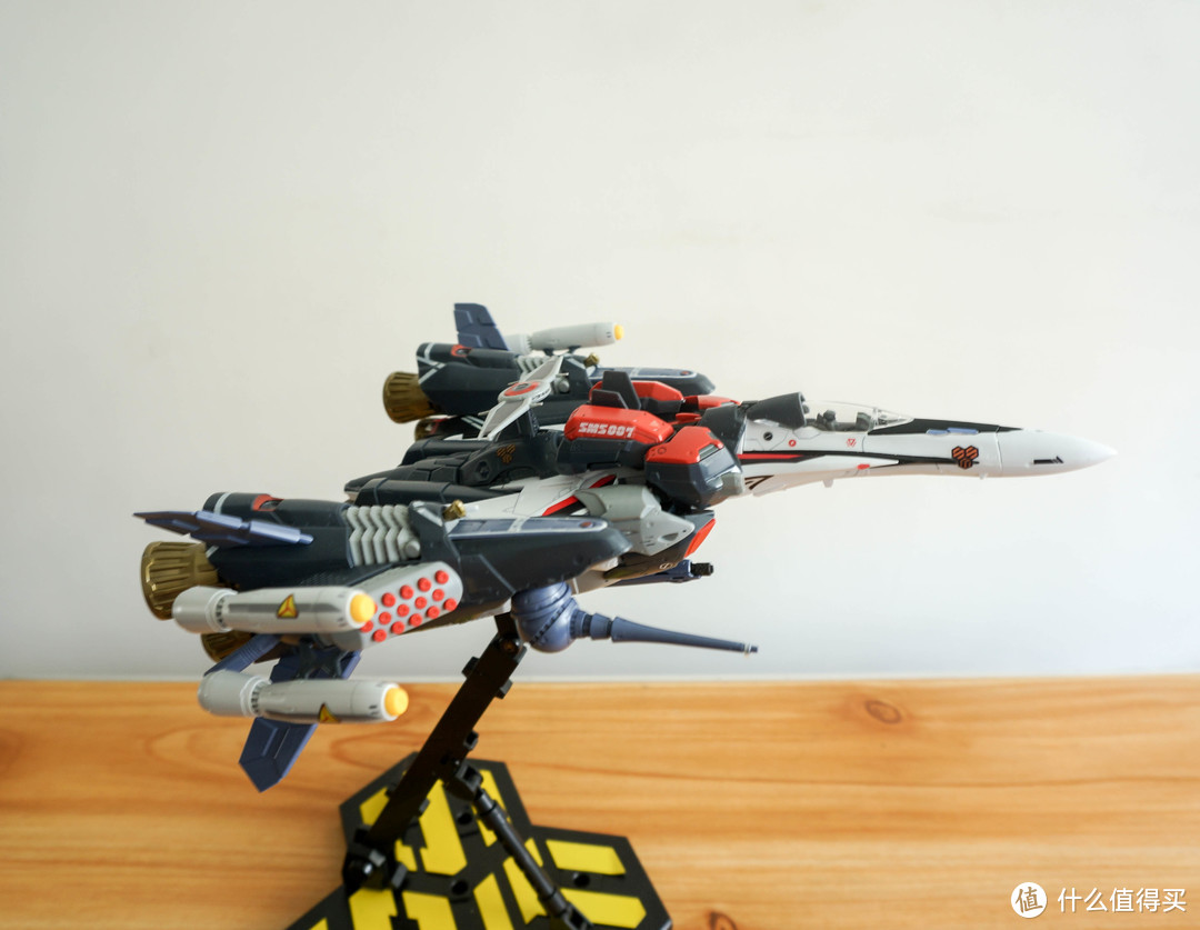 Bandai 万代 超时空要塞 1:72 VF-25F 全装备重装型/阿鲁特机专用模型晒单！