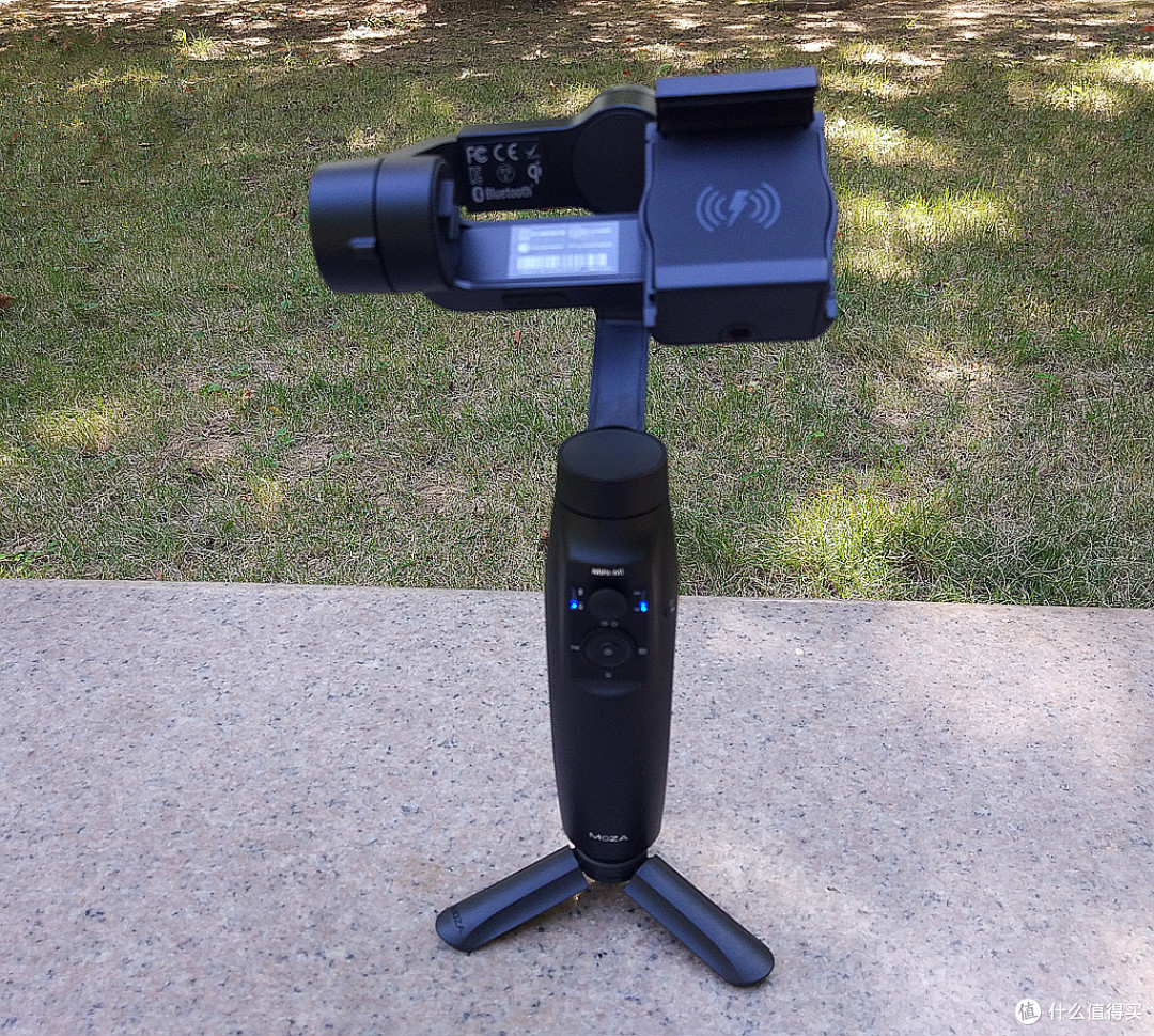 手机摄影的好搭档魔爪minimi手持稳定器