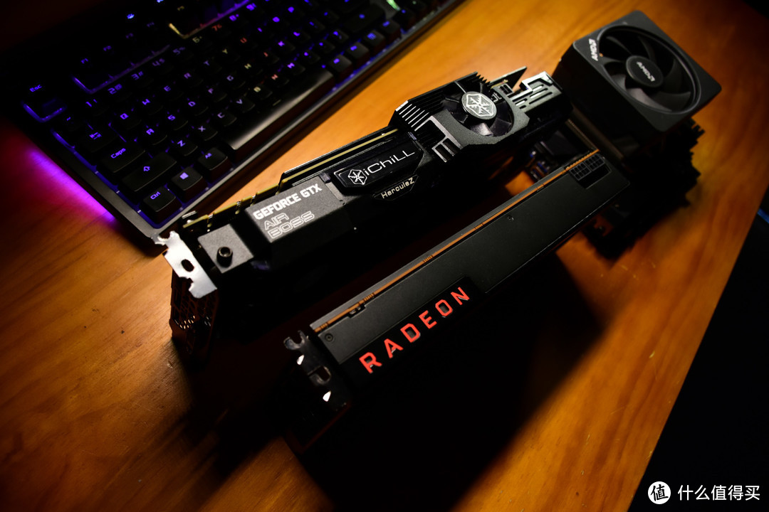 GTX1080Ti 与 RX Vega 64