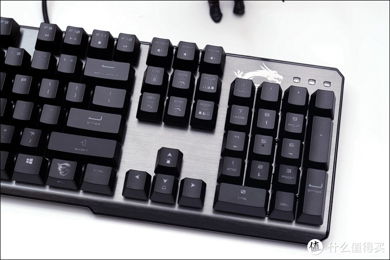 金属面板、Cherry红轴，微星VIGOR GK60机械键盘开箱体验