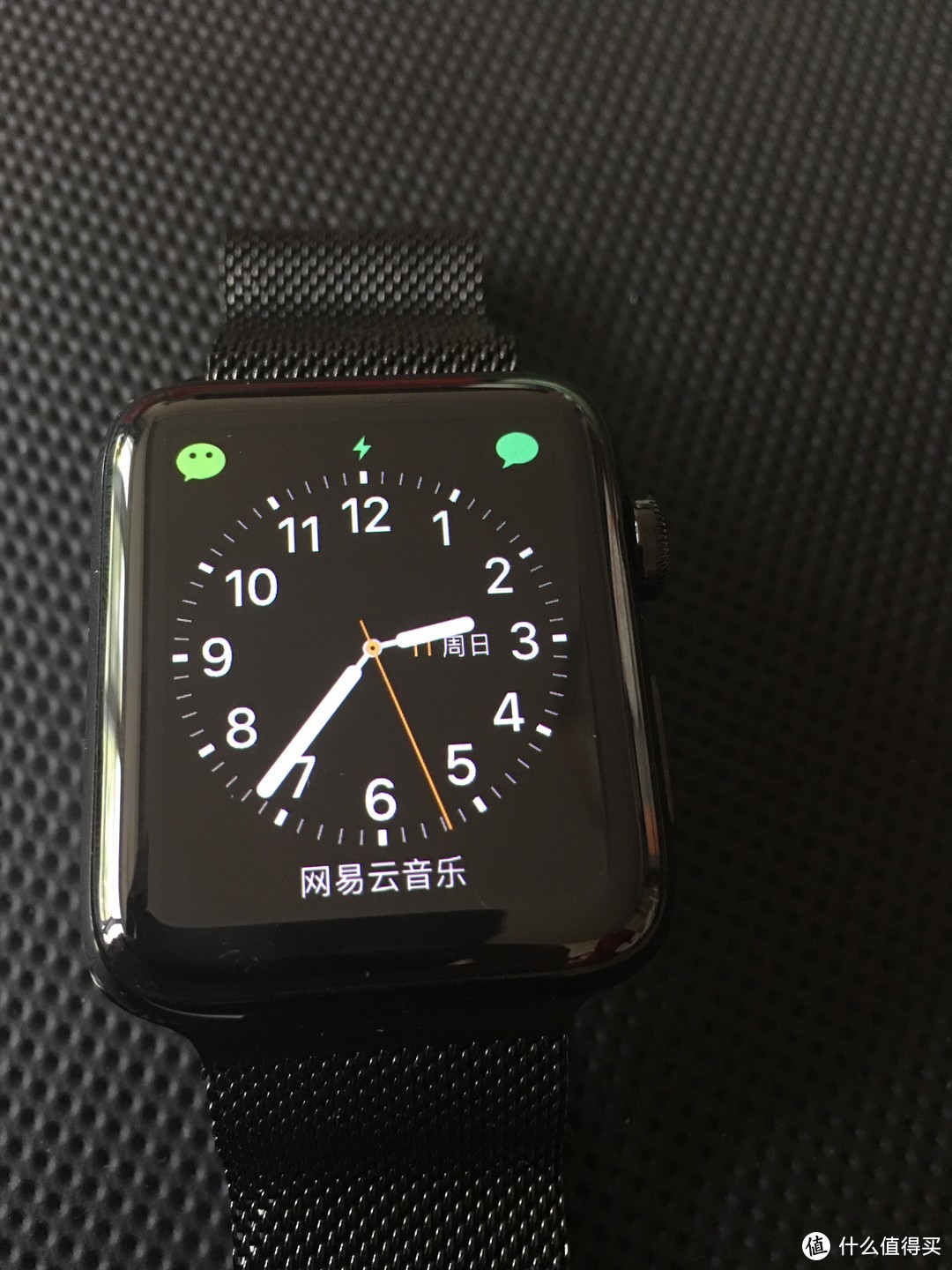 省钱利器—网易严选 Apple Watch无线磁力充电器