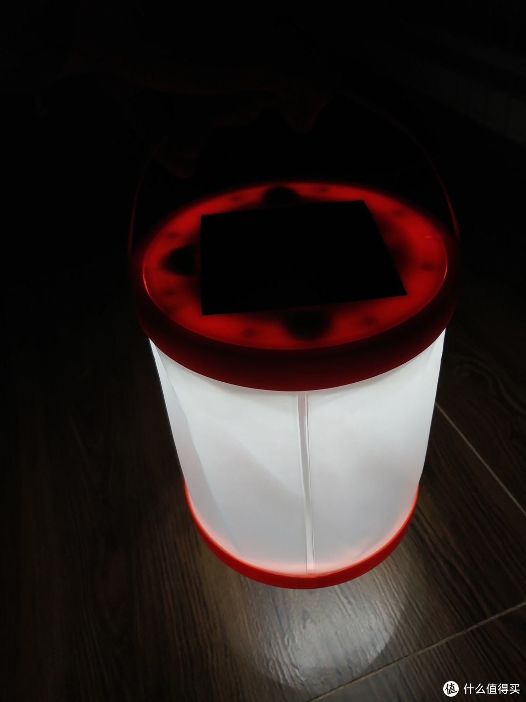 不能当COS神器的灯不是好水桶——太阳能户外触控七彩水桶灯