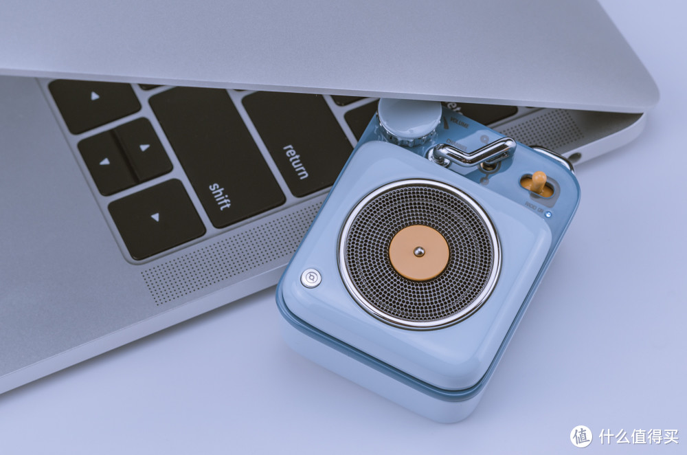 猫王原子唱机：做工精致的小玩物，音质表现能否令人满意？