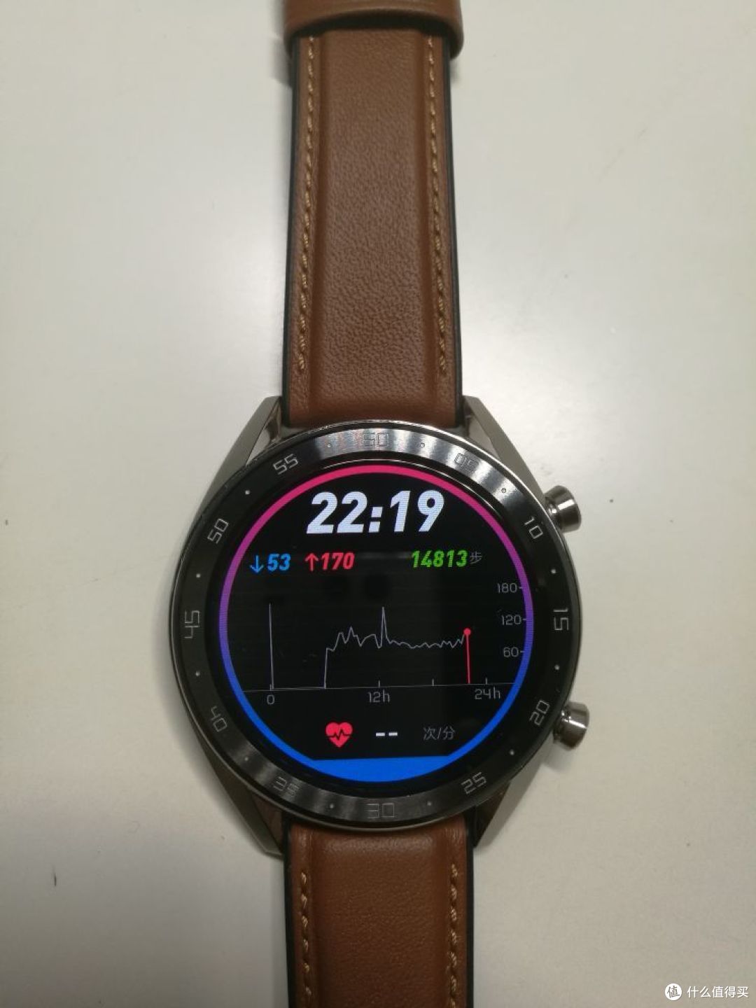 华为watch gt自带11种表盘,目前还不知道怎么下载新表盘,这点不如三星