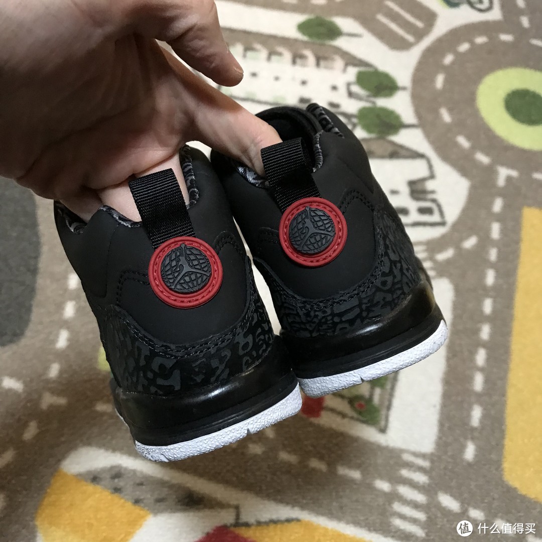 AIR JORDAN SPIZIKE 儿童篮球鞋