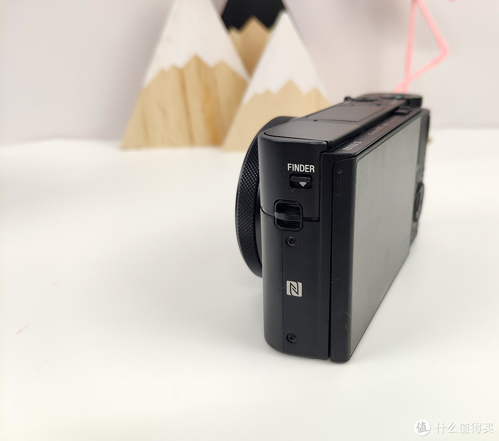 短评快测：SONY 索尼 DSC-RX100M5A 数码相机