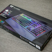 Tt eSPORTS  X1 星脉智能机械键盘外观展示(键帽|线材|拔键器)
