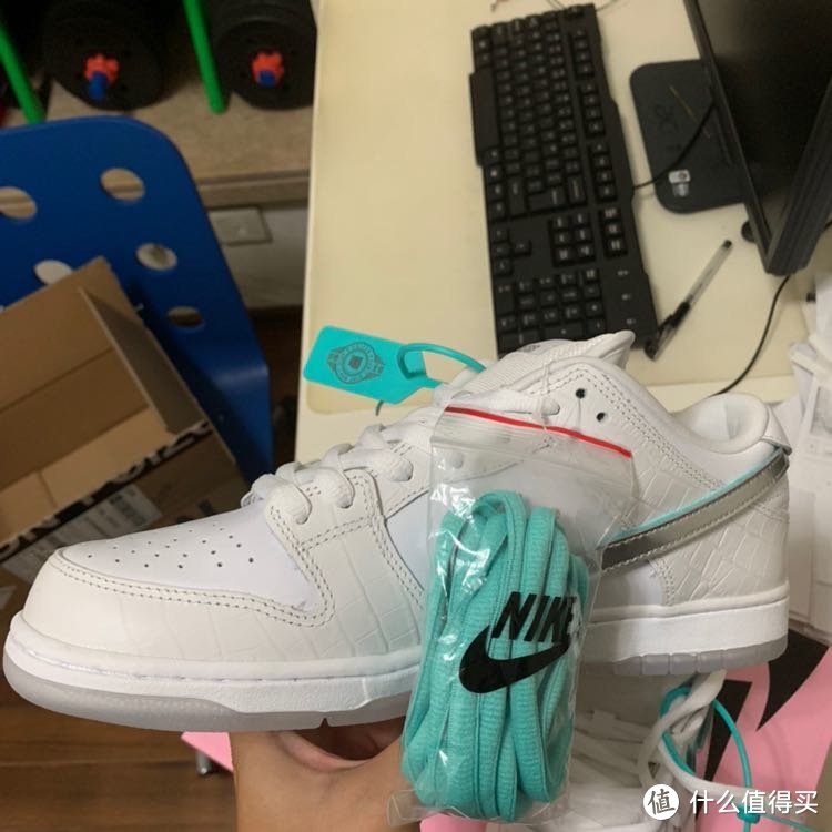 秋冬买了一双夏天的鞋dunk sb low钻石联名