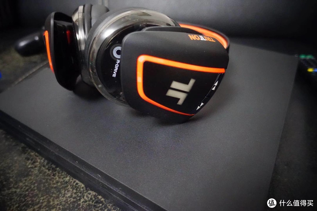 还需海量修改的新品无线电竞耳机 TRITTON ARK200