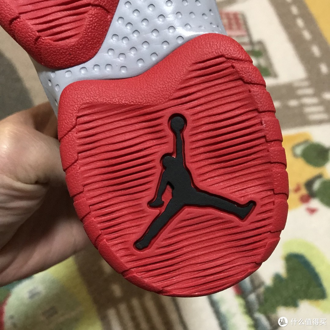 轻弹！AIR JORDAN B. FLY儿童篮球鞋