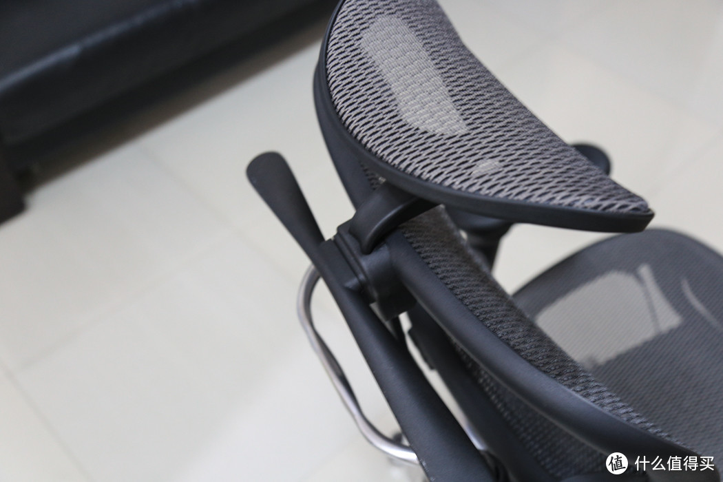 久坐成疾？你需要一个智能护腰的椅子：松林享耀家 2019款SL-A3人体工学椅简评
