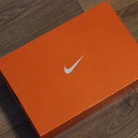 NIKE AIR ZOOM PEGASUS 35跑鞋外观展示(鞋盒|尺码|型号|鞋带)