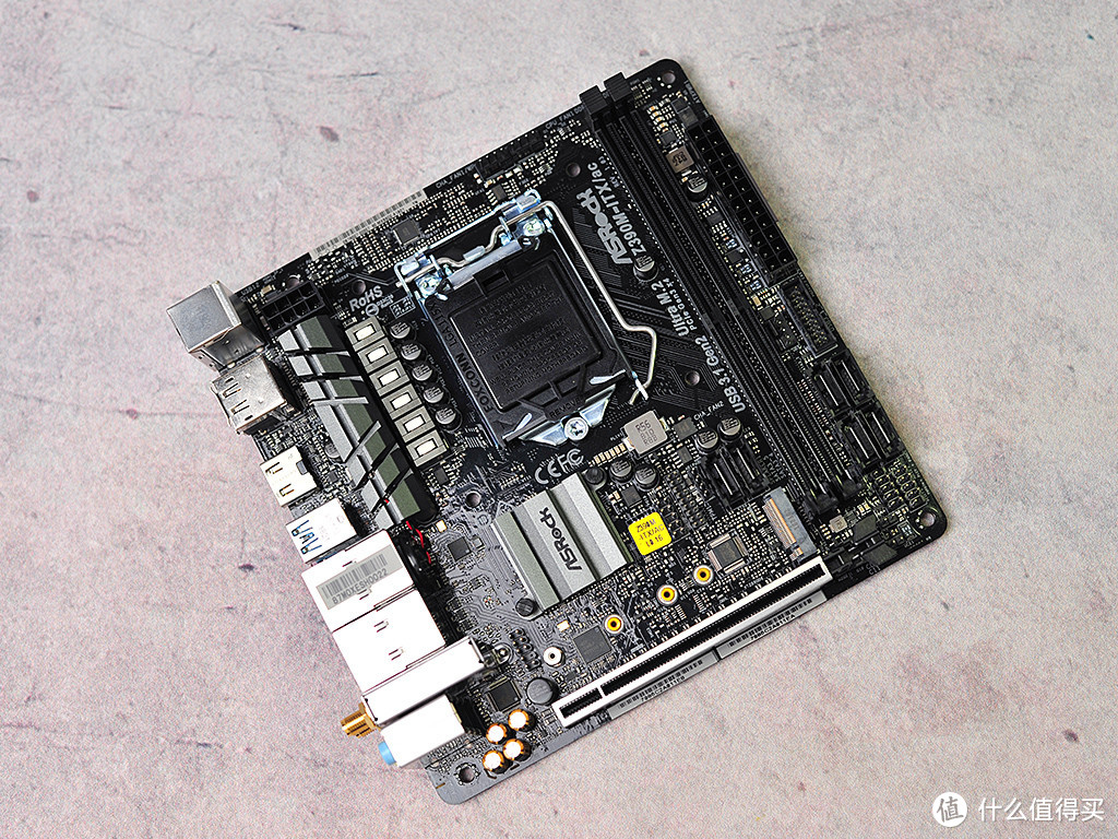 ITX主机半成品：先玩玩Z390M-ITX、M9PeY 512G和GI-D66A解解馋