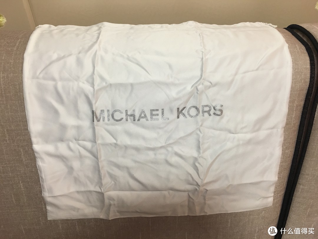 美国MK官网海淘日记—MICHAEL MICHAEL KORS 中号皮质拉链双肩包简单开箱验货